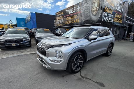 Silver 2023 Mitsubishi Outlander Wagon Exceed 7 Seat (Awd)