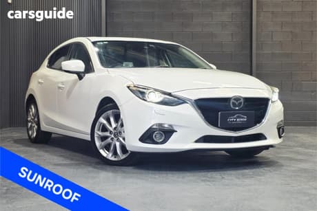 White 2013 Mazda 3 Hatchback Sp25 Astina