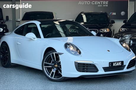 White 2017 Porsche 911 Coupe Carrera