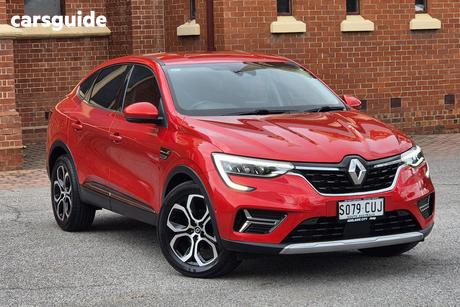 Red 2022 Renault Arkana Coupe Intens