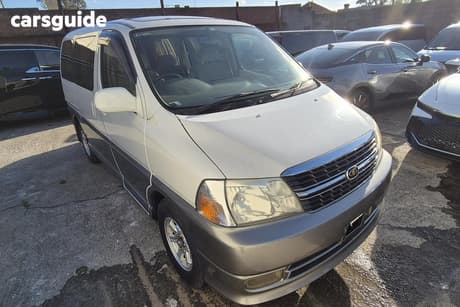 White 2002 Toyota Granvia OtherCar VCH10W