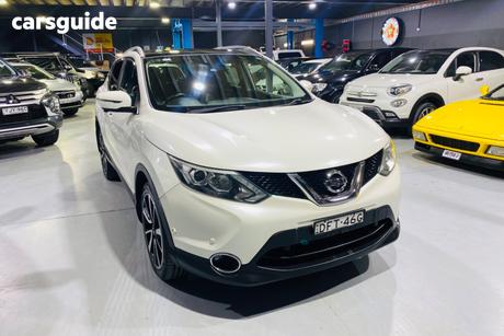 White 2016 Nissan Qashqai Wagon Tl