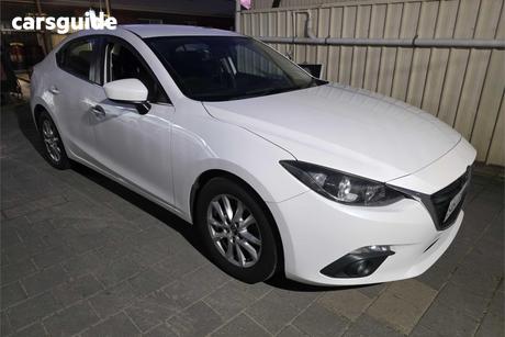 White 2015 Mazda 3 Sedan Maxx