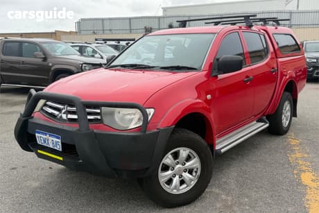 Red 2014 Mitsubishi Triton Club Cab Chassis Glx (4X4)
