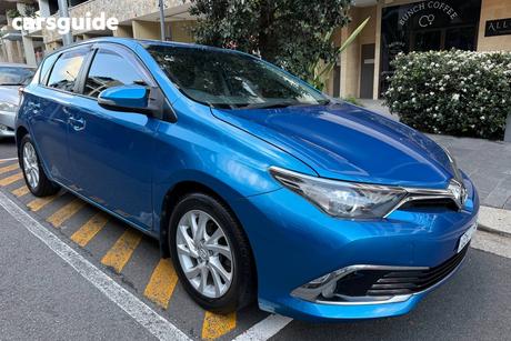 Blue 2017 Toyota Corolla Hatchback Ascent Sport
