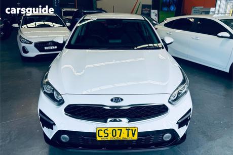 White 2018 Kia Cerato Hatchback S Safety Pack
