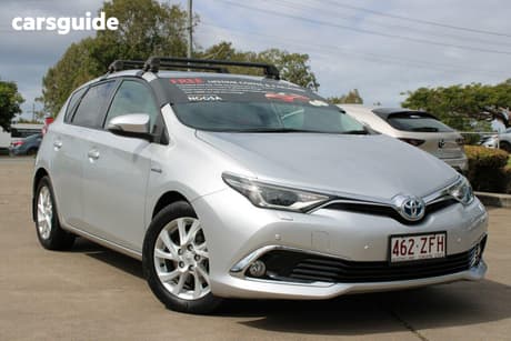 Silver 2016 Toyota Corolla Hatchback Hybrid