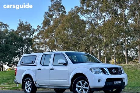 2013 Nissan Navara Dual Cab Pick-up St (4X4)