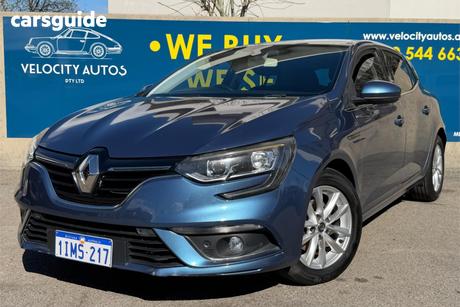 Blue 2017 Renault Megane Hatchback Zen