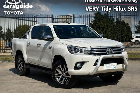 White 2017 Toyota Hilux Ute Tray SR5