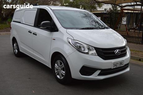 White 2022 LDV G10 Van Lift Door