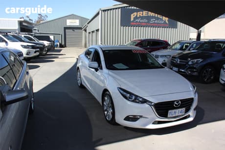 White 2016 Mazda 3 Sedan Sp25