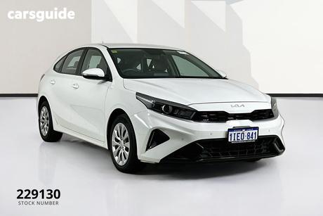 White 2024 Kia Cerato Hatchback S