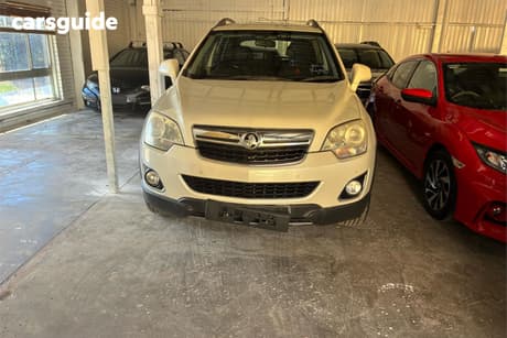 White 2012 Holden Captiva Wagon 5 (Fwd)