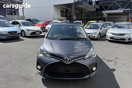 Grey 2014 Toyota Yaris Hatchback Sx