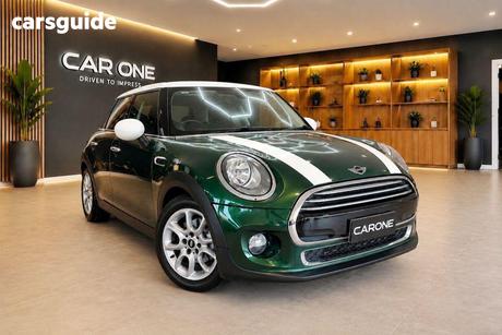 Green 2016 Mini Cooper Hatchback 5D Hatch