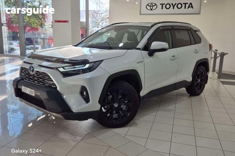White 2024 Toyota RAV4 Wagon Cruiser (2Wd) Hybrid