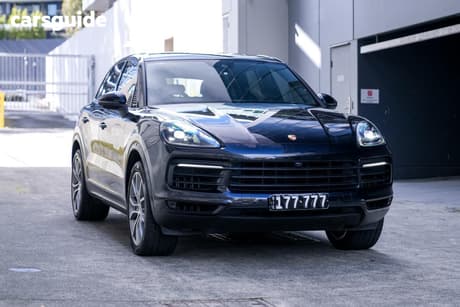 Black 2019 Porsche Cayenne Wagon