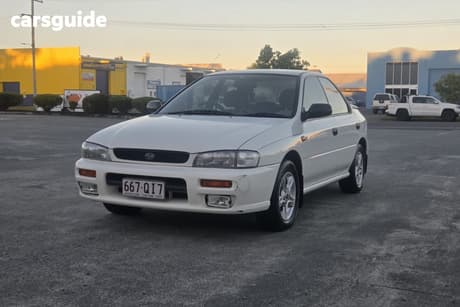 White 1998 Subaru Impreza Sedan Gx