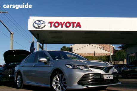 Silver 2020 Toyota Camry Sedan Ascent