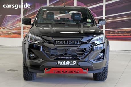 Black 2026 Isuzu D-MAX Crew Cab Utility Blade (4X4)