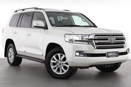 White 2018 Toyota Landcruiser Wagon Sahara (4X4)