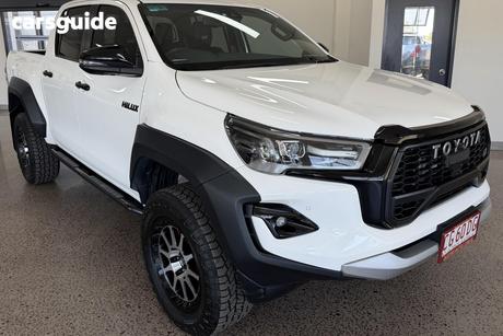 White 2023 Toyota Hilux Double Cab Pick Up Gr-Sport Two-Tone (4X4)