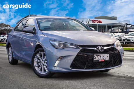 Blue 2015 Toyota Camry Sedan Atara S