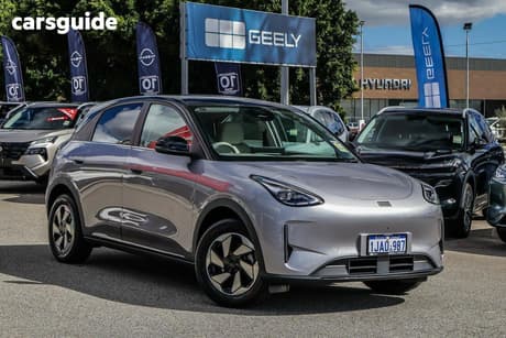 Silver 2026 Geely Ex2 Hatchback Inspire