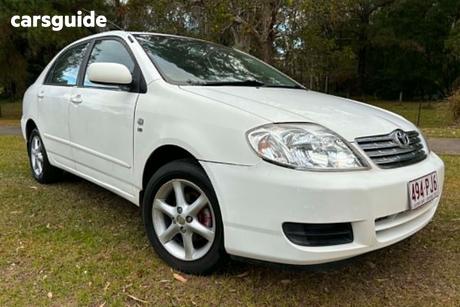 White 2005 Toyota Corolla Sedan Conquest