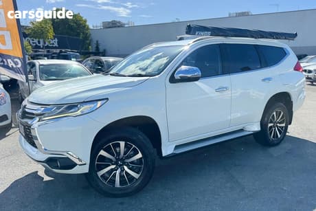White 2017 Mitsubishi Pajero Sport Wagon Gls (4X4) 7 Seat