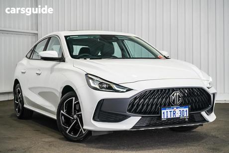 White 2025 MG MG5 Sedan Essence