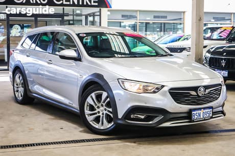 Silver 2018 Holden Calais Sportswagon Tourer
