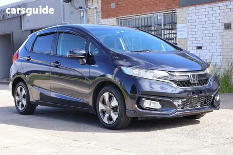 Blue 2017 Honda Fit Hatch (HYBRID) GP5