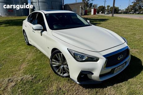 White 2018 Infiniti Q50 Sedan 3.0Tt Sport