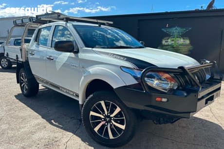 White 2017 Mitsubishi Triton Dual Cab Chassis Glx (4X4)