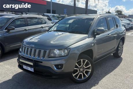 Grey 2014 Jeep Compass Wagon Limited (4X4)