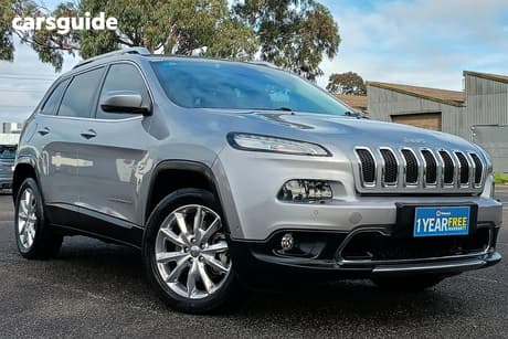 Silver 2014 Jeep Cherokee Wagon Limited (4X4)