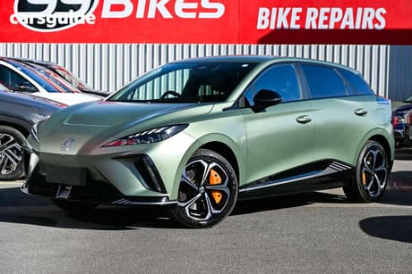 Green 2025 MG MG4 Hatchback Xpower