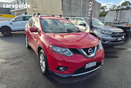 Red 2014 Nissan X-Trail Wagon St-L (4X4)