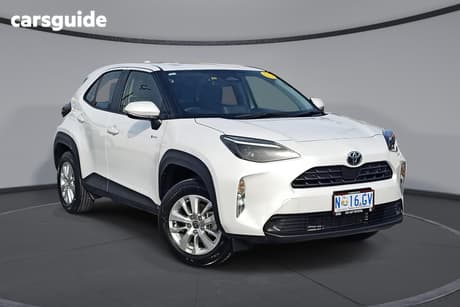 White 2025 Toyota Yaris Cross Wagon Gx Hybrid