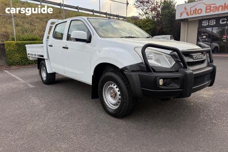 White 2017 Isuzu D-MAX Crew Cab Chassis Sx (4X4)