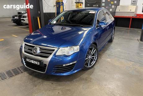 Blue 2008 Volkswagen Passat Sedan R36