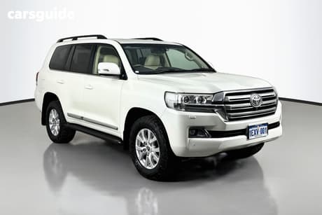 White 2015 Toyota Landcruiser Wagon Sahara (4X4)
