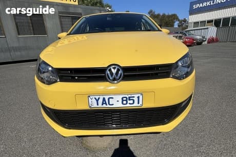 Yellow 2010 Volkswagen Polo Hatchback 77 Tsi Comfortline