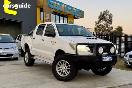 White 2012 Toyota Hilux Dual Cab Pick-up Sr (4X4)
