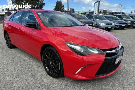 Red 2016 Toyota Camry Sedan Rz S.E.