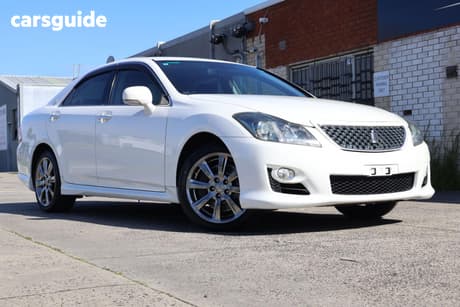 White 2008 Toyota Crown Sedan ATHLETE