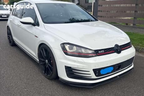 White 2016 Volkswagen Golf Hatchback Gti