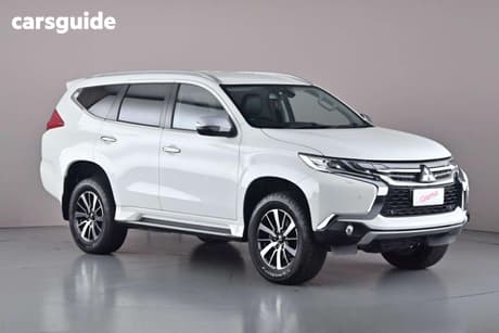 White 2018 Mitsubishi Pajero Sport Wagon Exceed (4X4) 7 Seat